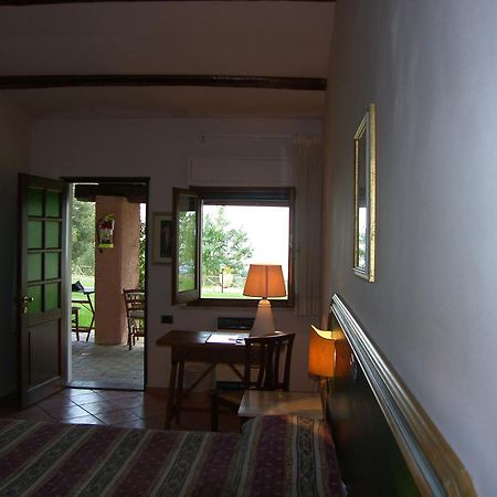 Il Poggio Dei Pettirossi Bevagna Exterior foto