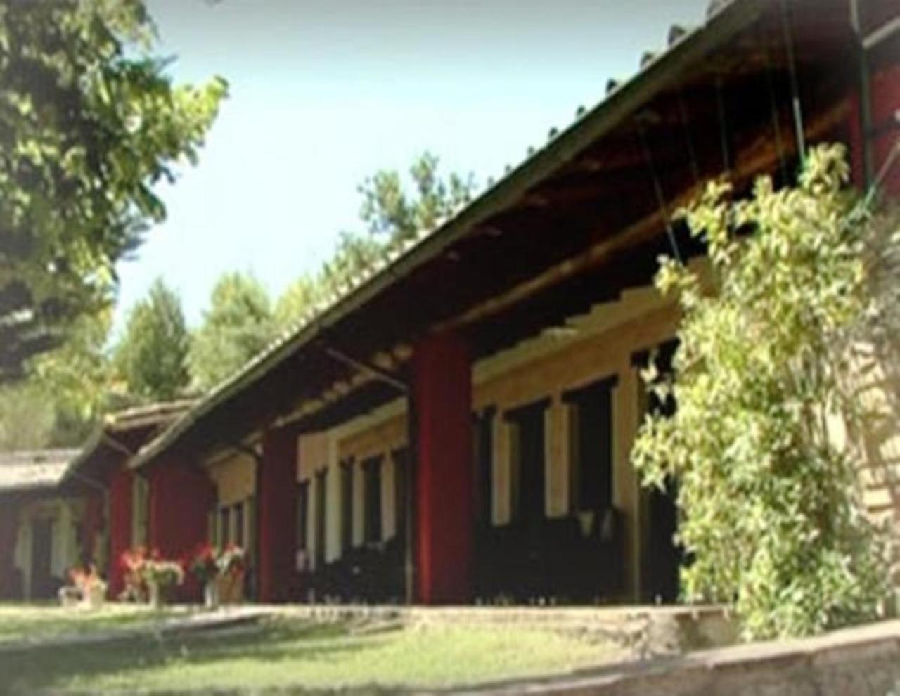 Il Poggio Dei Pettirossi Bevagna Exterior foto