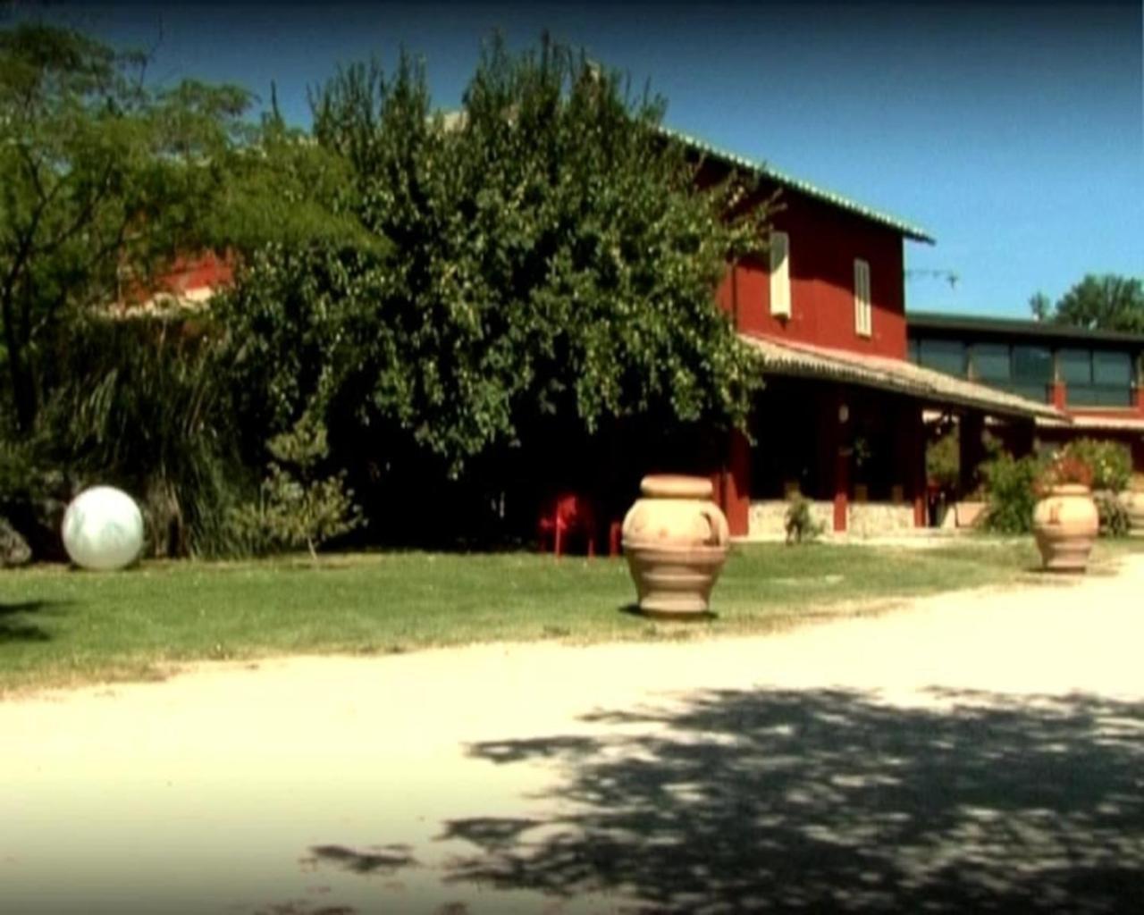 Il Poggio Dei Pettirossi Bevagna Exterior foto